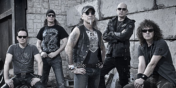 Urmareste noul videoclip al formatiei Accept, „Stampede”